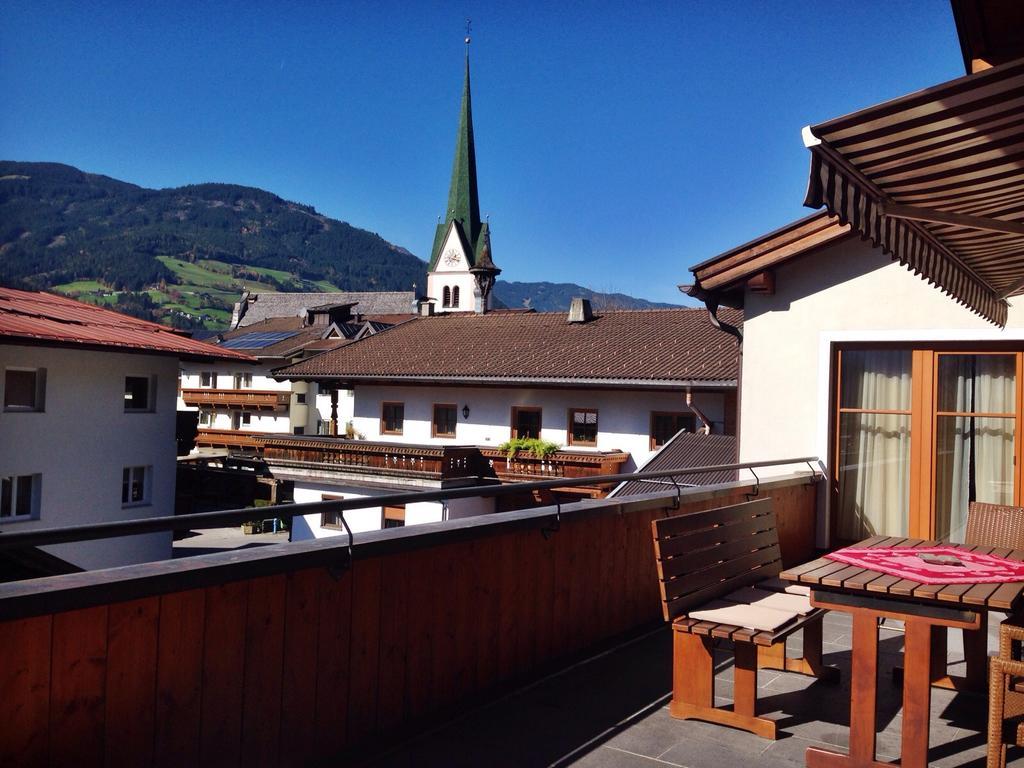 Ferienwohnungen Baeckenhaus ชตุมม์ ภายนอก รูปภาพ